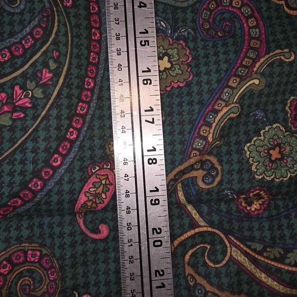 Croscill Croscill Town Country Hunter Green Paisley Floral Sham Set 34X 21 - Picture 4 of 5